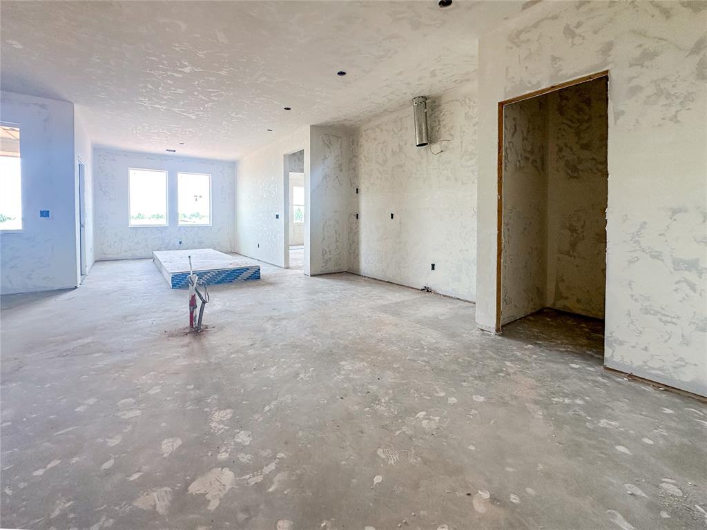 1078 Copper Ridge Circle Property Photo 4