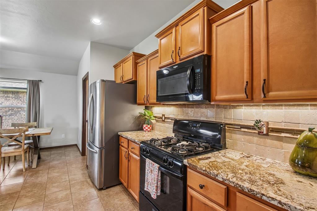 9613 Lauren Drive Property Photo 14