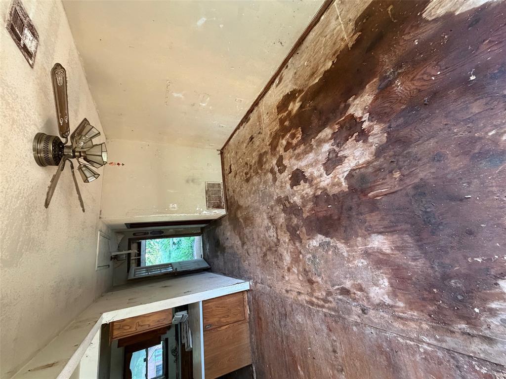 2404 Sw 51st Street Property Photo 4