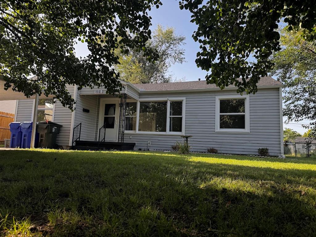 111 E Dale Street Property Photo 2