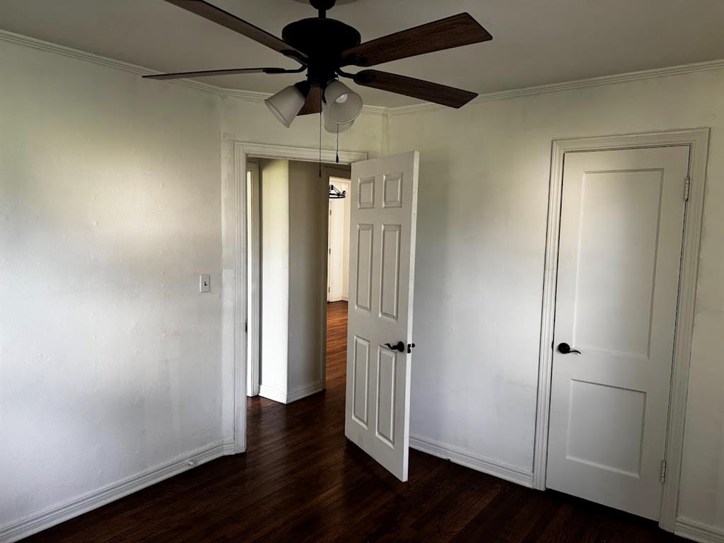111 E Dale Street Property Photo 10