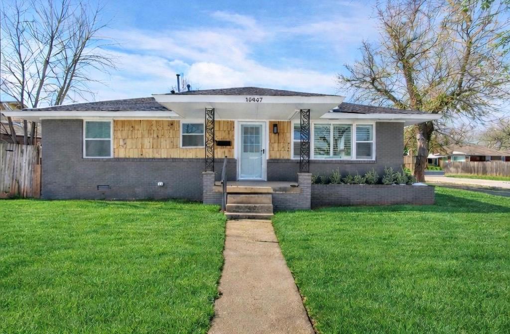 10407 Ridgeview Drive Property Photo 1