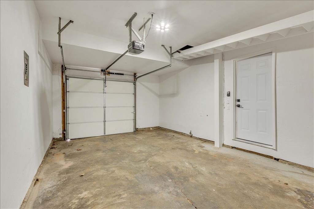 10407 Ridgeview Drive Property Photo 14