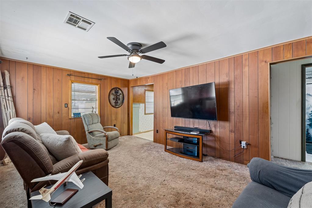 10220 Bellview Drive Property Photo 6