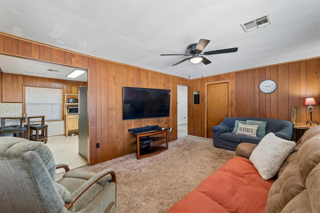 10220 Bellview Drive Property Photo 7