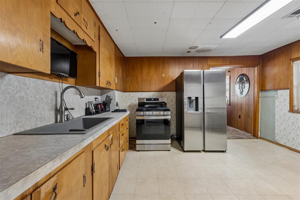 10220 Bellview Drive Property Photo 10