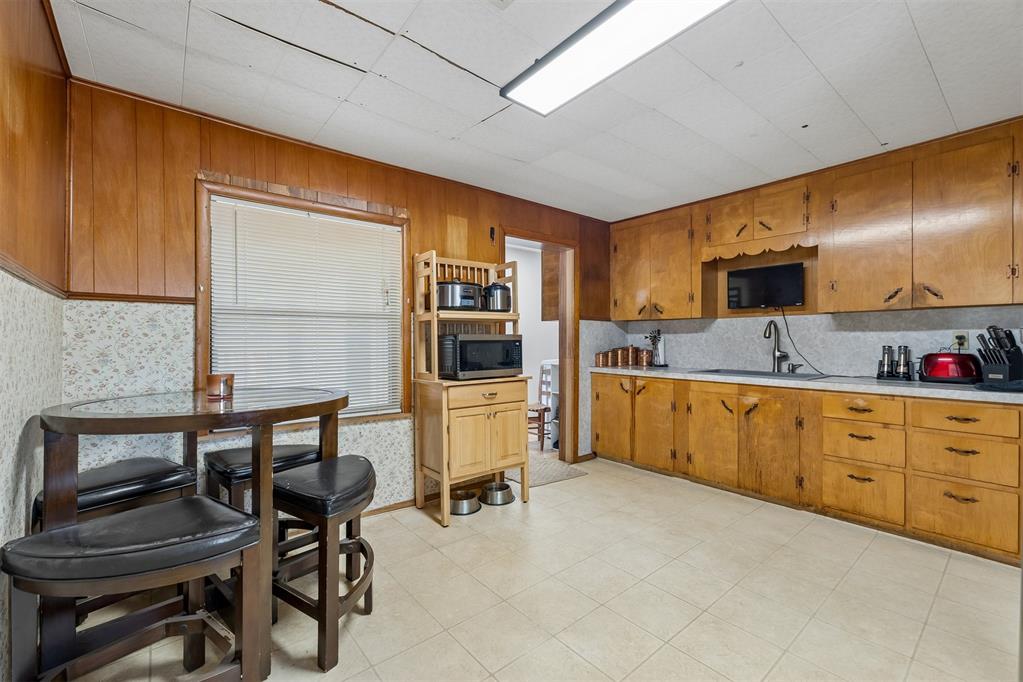 10220 Bellview Drive Property Photo 11