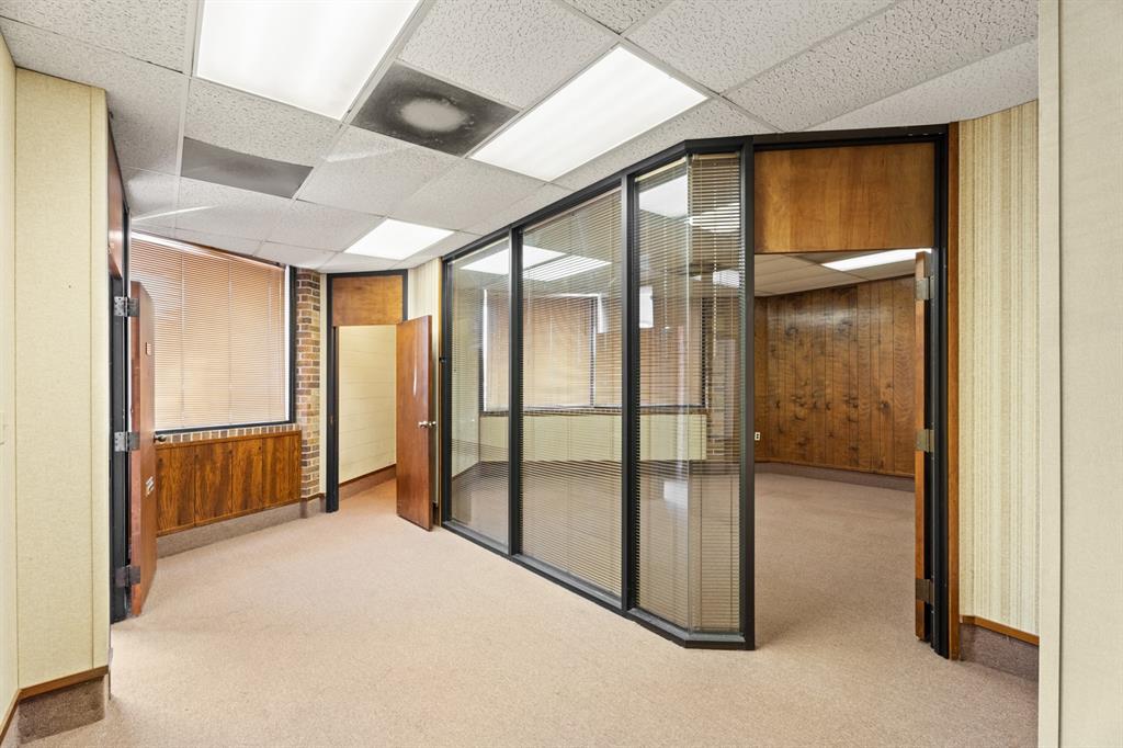 1212 S Air Depot Boulevard 17 & 19 Property Photo 5
