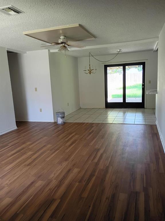 8713 S Hillcrest Drive Property Photo 1