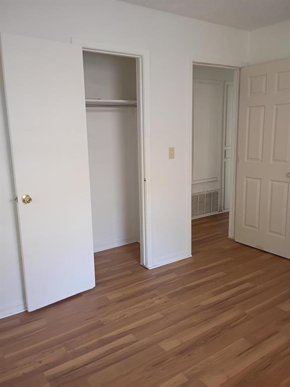 8713 S Hillcrest Drive Property Photo 11