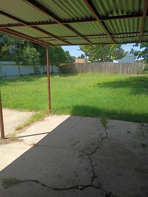 8713 S Hillcrest Drive Property Photo 20