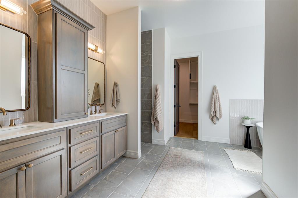 3349 Bourgogne Street Property Photo 21