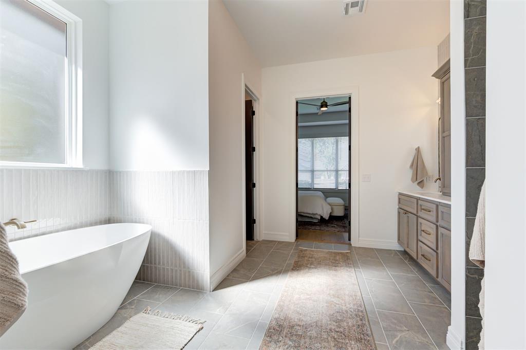 3349 Bourgogne Street Property Photo 25