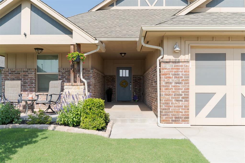 3909 Brougham Way Property Photo 2