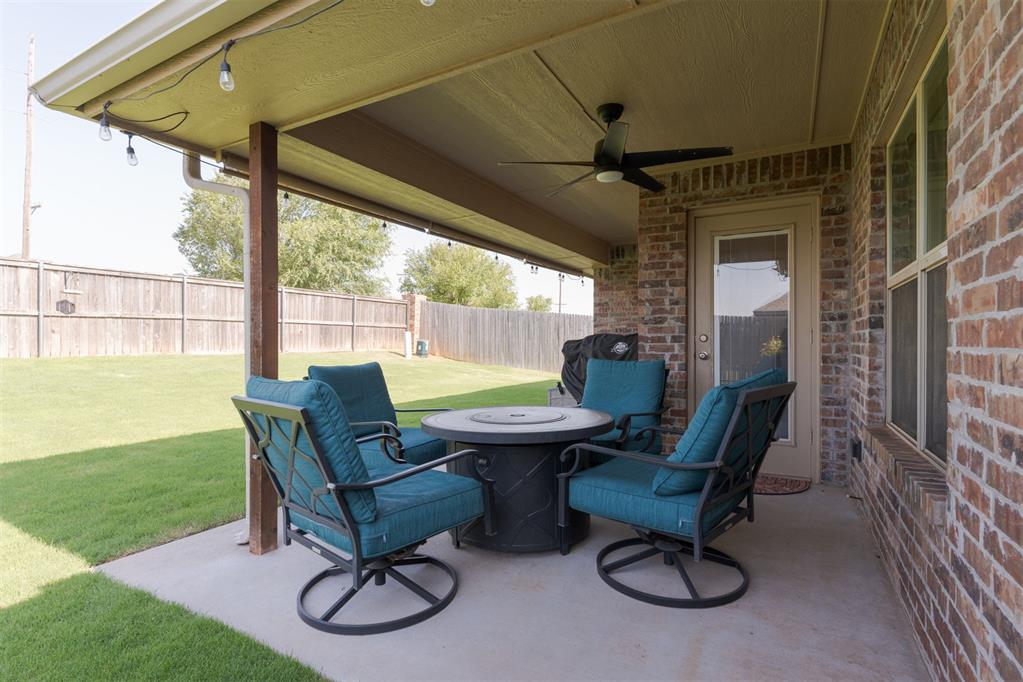 3909 Brougham Way Property Photo 8
