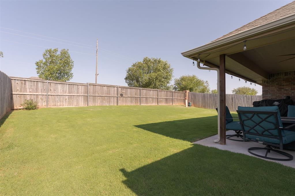 3909 Brougham Way Property Photo 9
