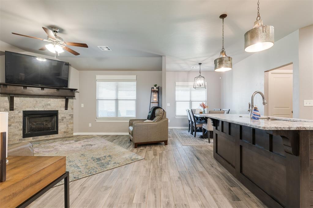 3909 Brougham Way Property Photo 32