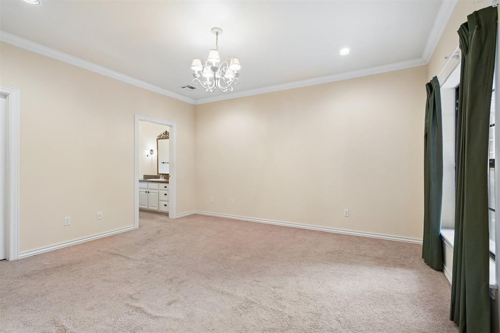 3132 Millbrook Square Property Photo 25