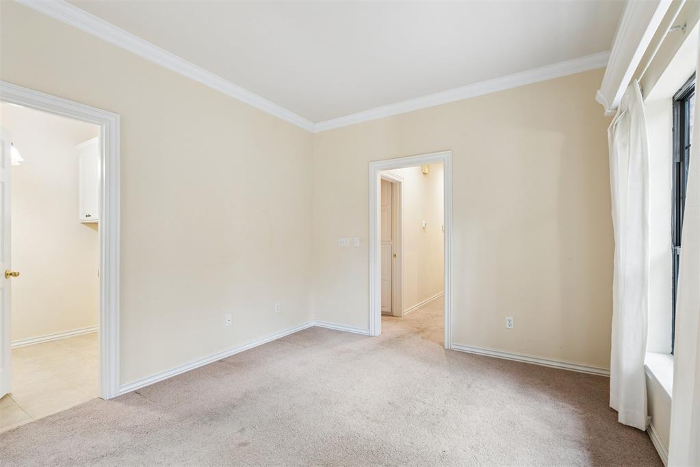 3132 Millbrook Square Property Photo 35