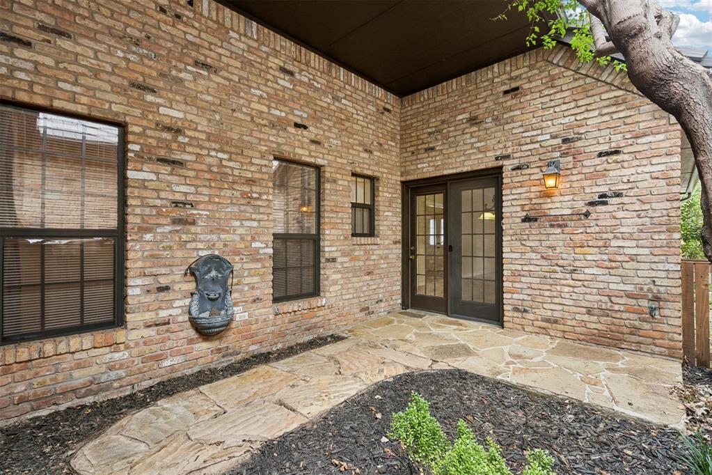 3132 Millbrook Square Property Photo 42