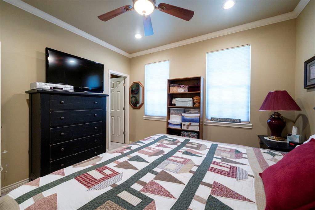 803 Oak Brook Drive Property Photo 25