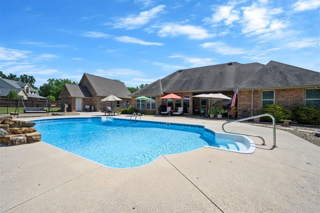 803 Oak Brook Drive Property Photo 40