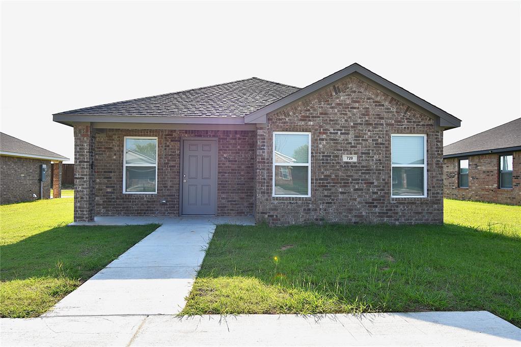720 Elm Street Property Photo 1