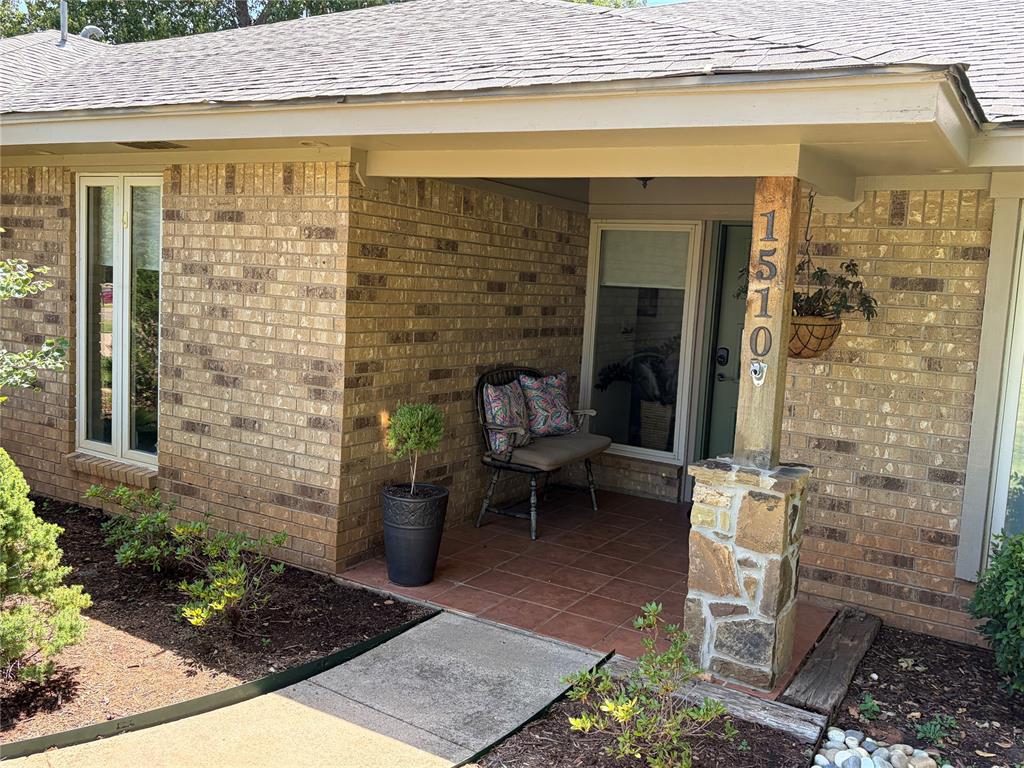 1510 W E Avenue Property Photo 4