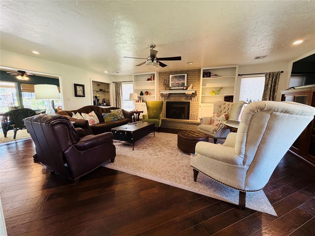 1510 W E Avenue Property Photo 8
