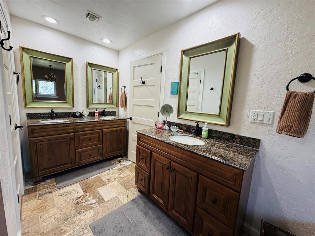1510 W E Avenue Property Photo 25