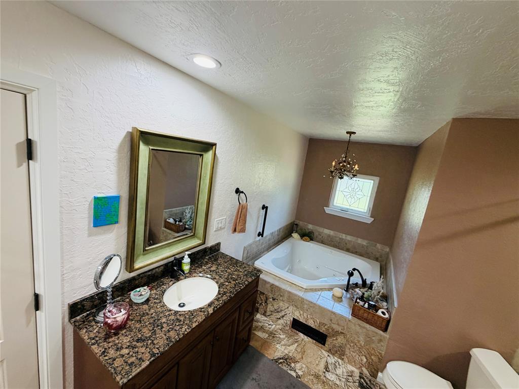 1510 W E Avenue Property Photo 26