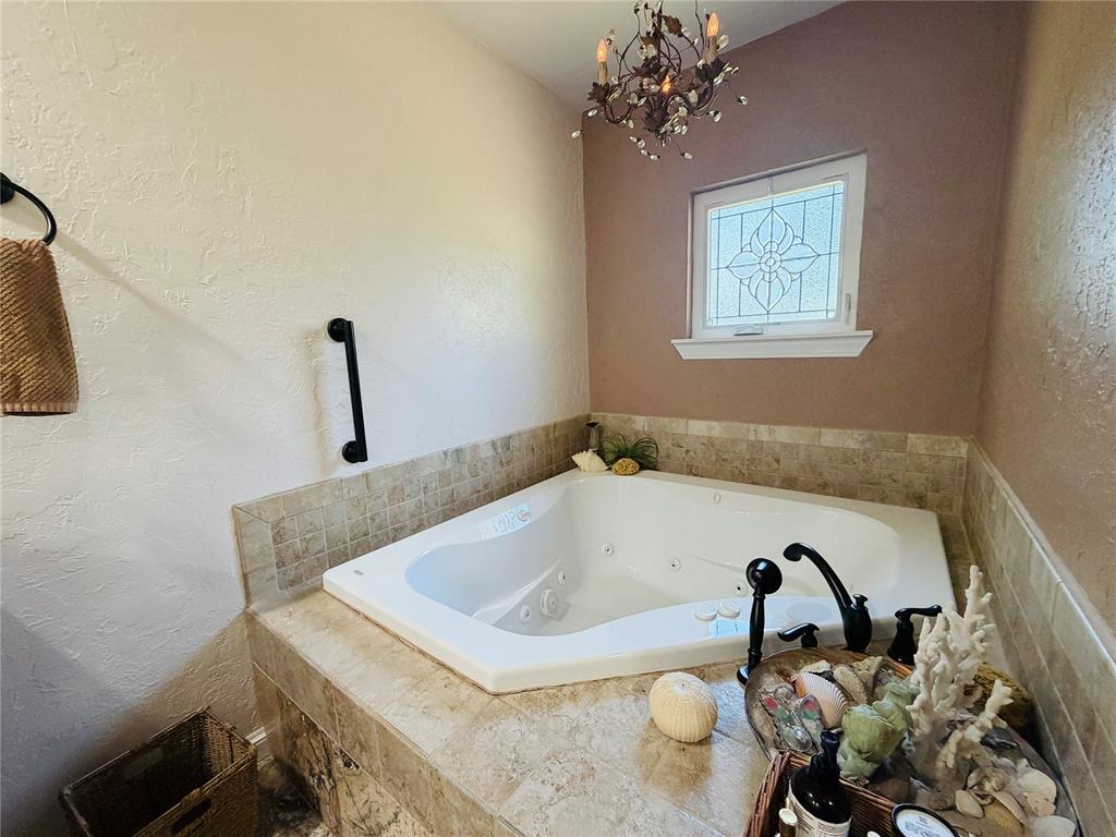 1510 W E Avenue Property Photo 27