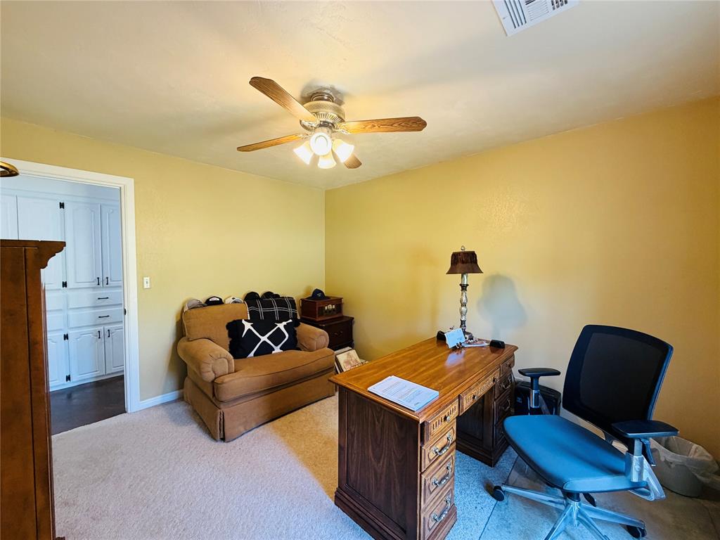 1510 W E Avenue Property Photo 31