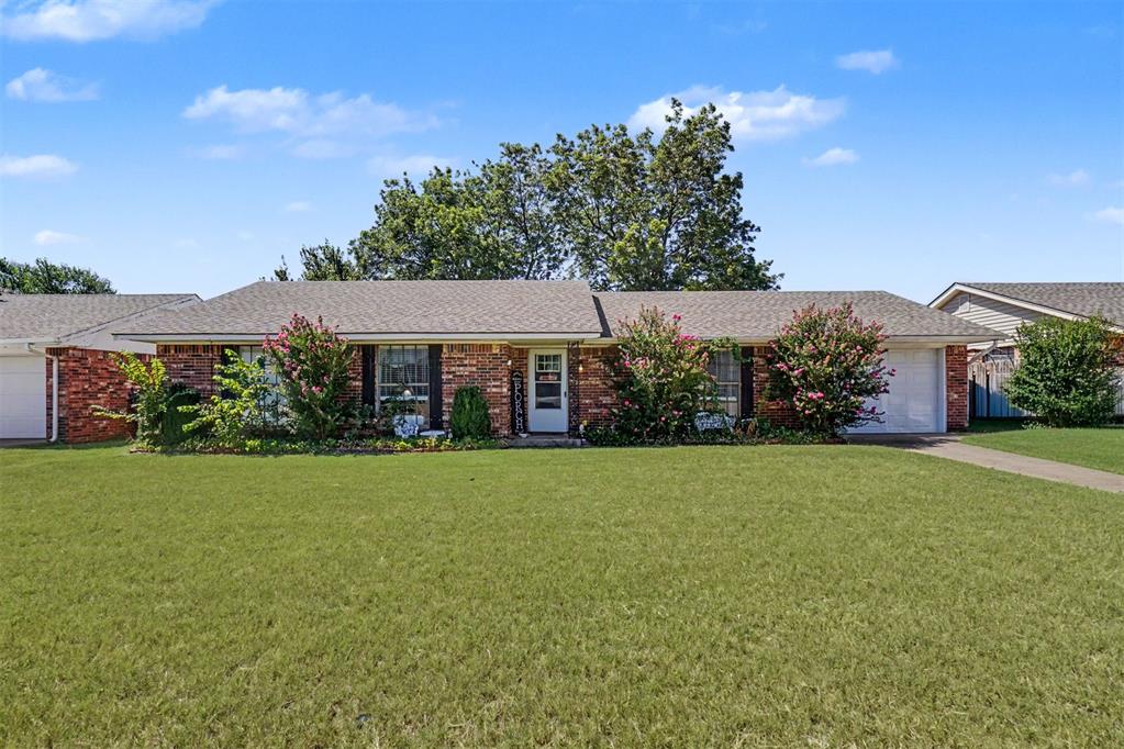 404 Kimberly Drive Property Photo 2