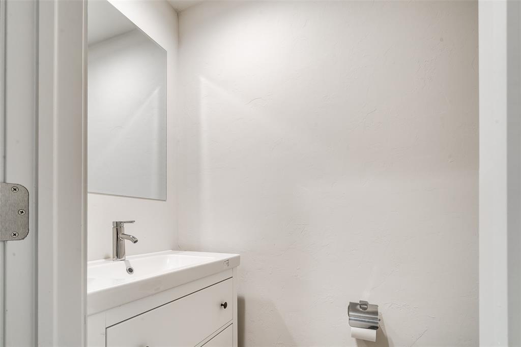 1110 Sherwood Lane 212 Property Photo 25
