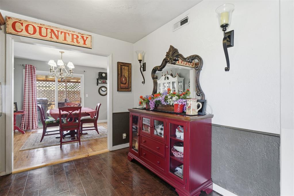 308 Suwannee Road Property Photo 5