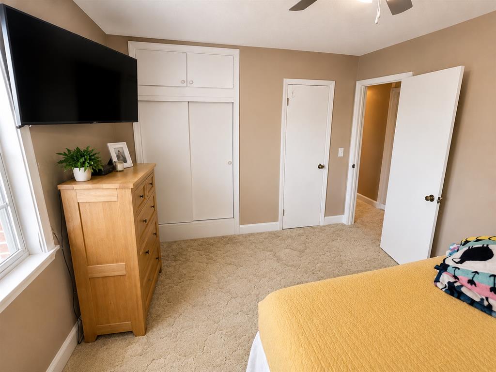 108 S 6th Street Property Photo 3