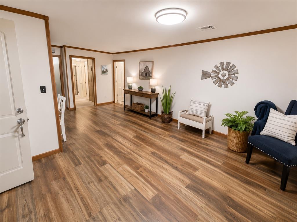 108 S 6th Street Property Photo 5