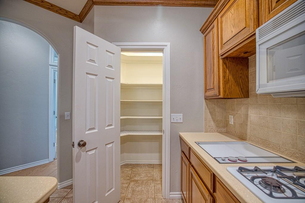 606 Frank Drive Property Photo 16