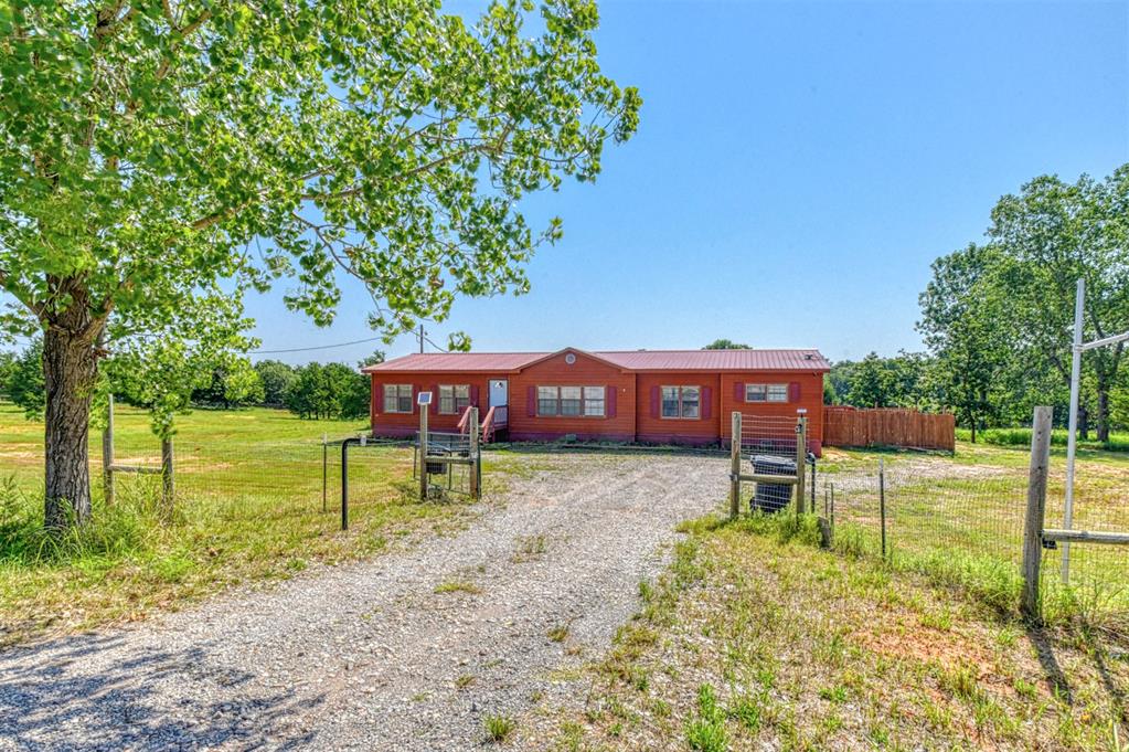 13700 Iron Road Property Photo 1
