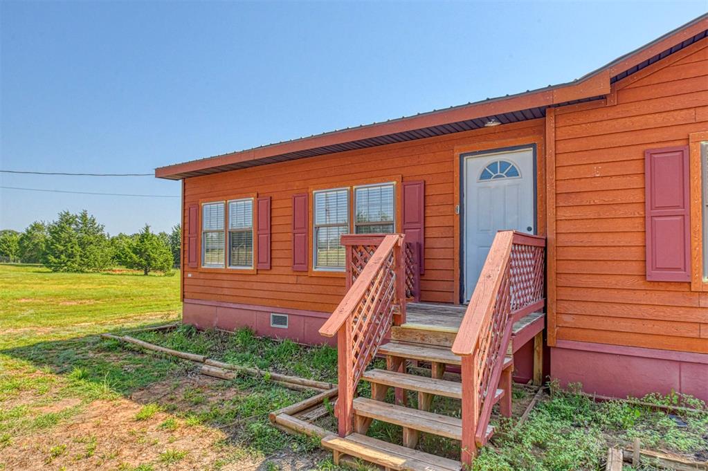 13700 Iron Road Property Photo 4