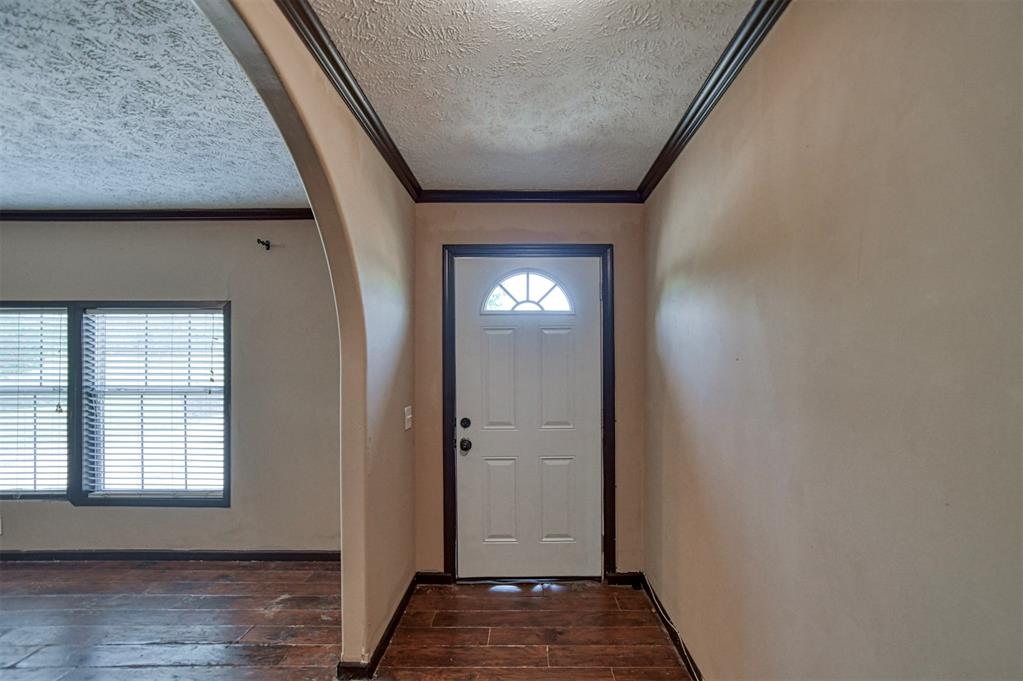 13700 Iron Road Property Photo 5