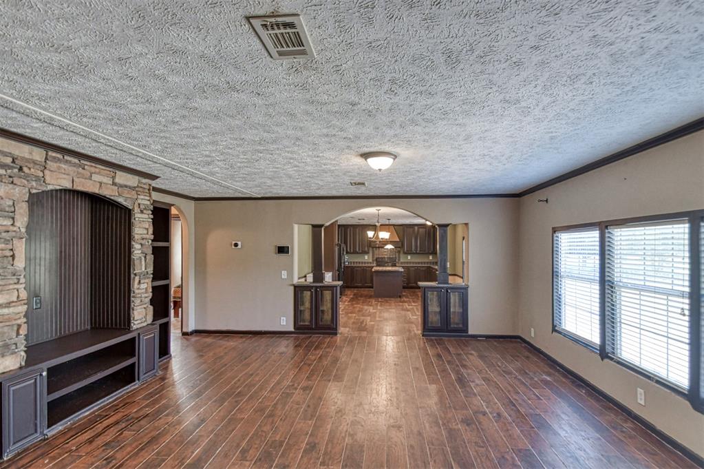 13700 Iron Road Property Photo 6