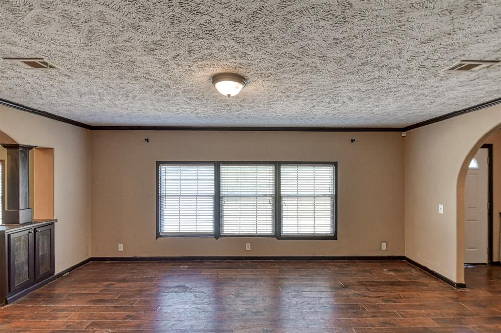13700 Iron Road Property Photo 8