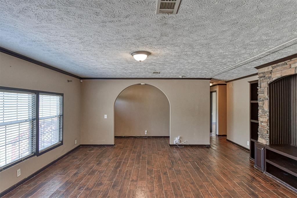 13700 Iron Road Property Photo 9