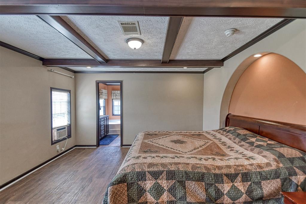 13700 Iron Road Property Photo 19