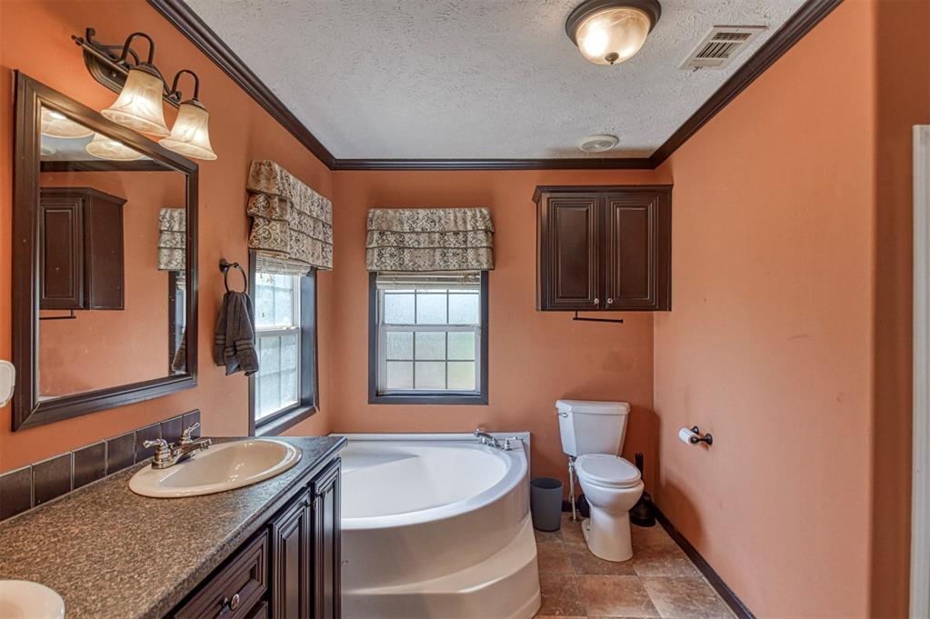 13700 Iron Road Property Photo 22