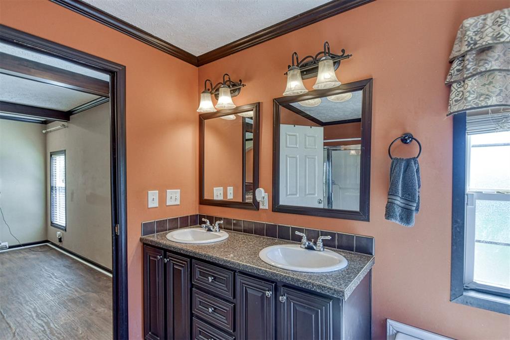 13700 Iron Road Property Photo 23