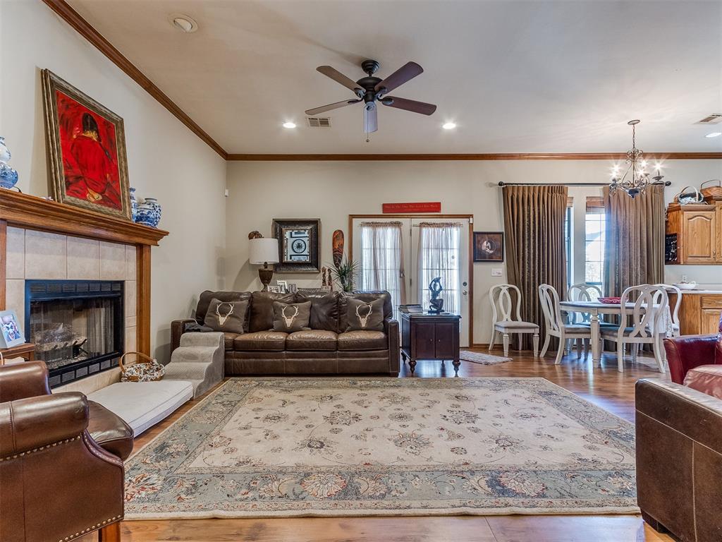 1404 N Canyon Way Property Photo 2