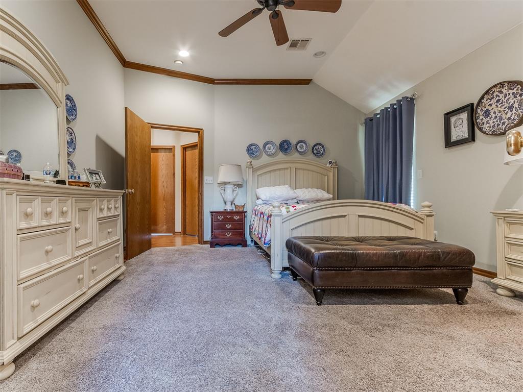 1404 N Canyon Way Property Photo 6